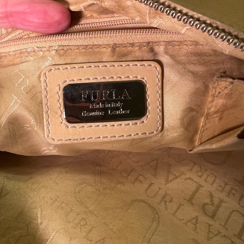 Furla Vintage Buttercup Pebbled Leather Shoulder Bag Hobo 16”x12” Preowned - Picture 11 of 16